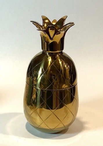 The pineapple shaker da - the,