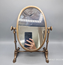 Antico specchio ovale in