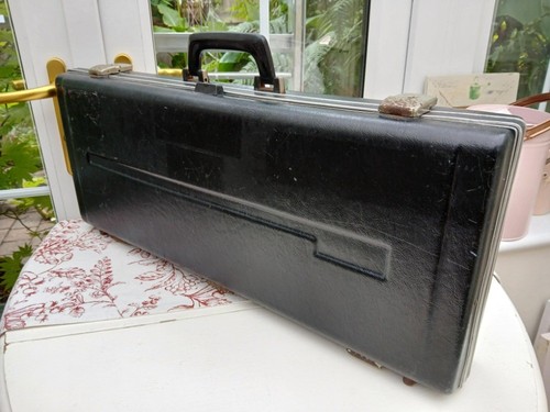 Custodia per strumenti - , a