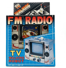 RADIO TV WALKING ROBOT Chen