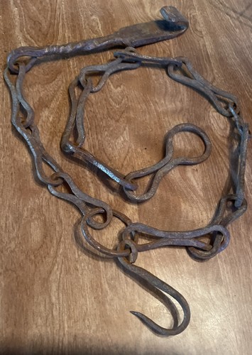 Antica catena primitiva - , in