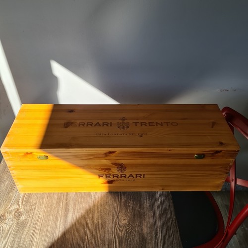 Cassetta legno vino ferrari - cassetta,