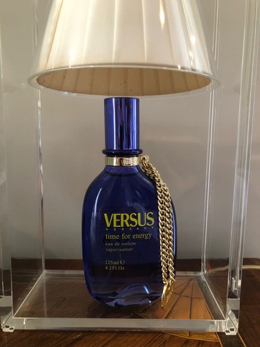 Versace versus time - versus,