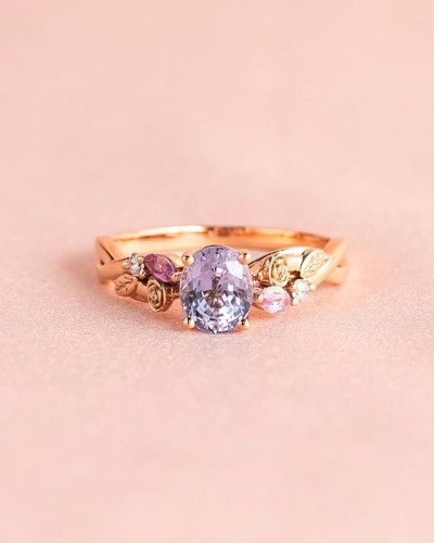 Anello zaffiro viola lavanda