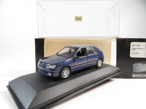 Minichamps 430112871 - 1:43,