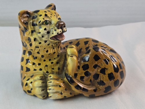 Scultura leopardo bambino