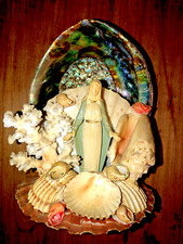 MADONNA CON LUMINO IN GROTTA