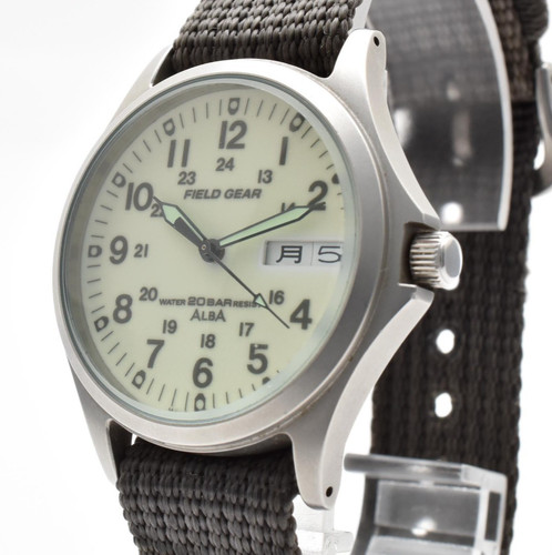 Quasi come nuovo - [], orologio