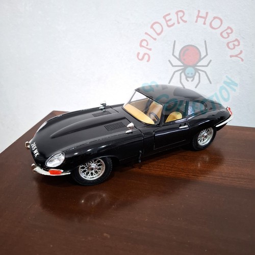 Jaguar type 18 nera - type, 1/18