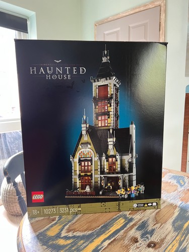 Lego haunted house - house, 10273