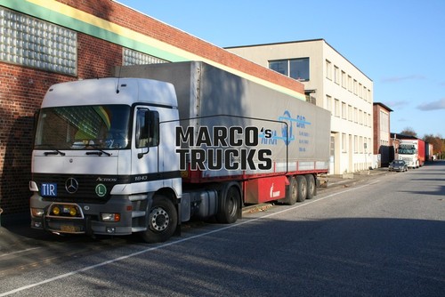 Foto camion mercedes benz - foto,