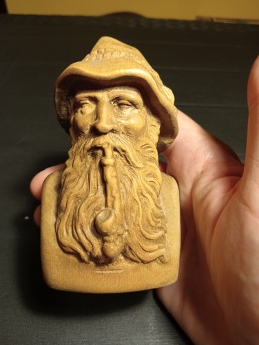 Uomo con pipa scultura - , legno