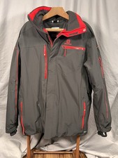 Giacca isolata Salomon uomo