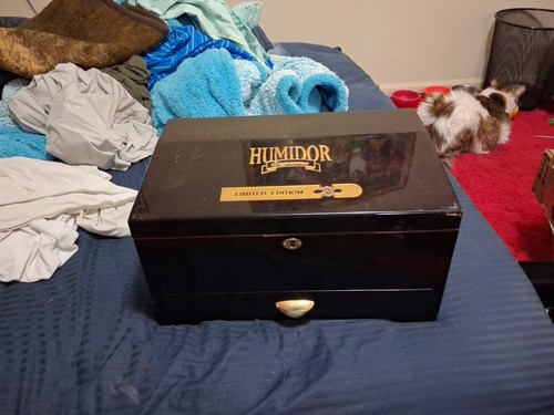 2000 limited edition humidor - a,