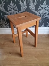 Sgabello vintage in legno