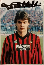 AUTOGRAFO PAOLO MALDINI MAGLIA ESORDIO MILAN SERIEA SPONSOR FOTO REX HAND SIGNED