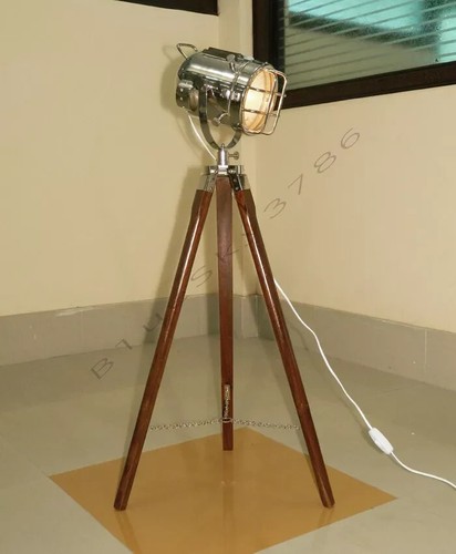 Luce cromata treppiede marino - luce,