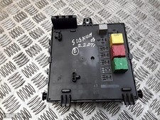 2003 OPEL SIGNUM FUSE BOX IN