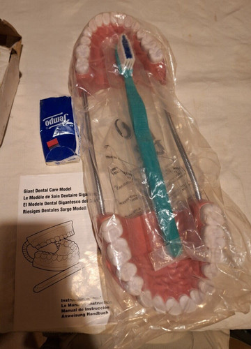 Gengive giganti con spazzolino - giganti,