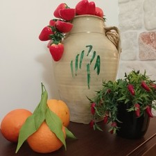 ANTIQUE TERRACOTTA AMPHORA