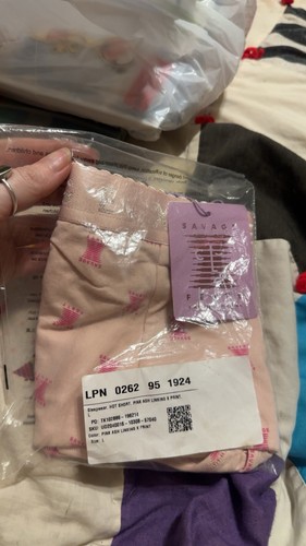 Savage fenty hot short - fenty,
