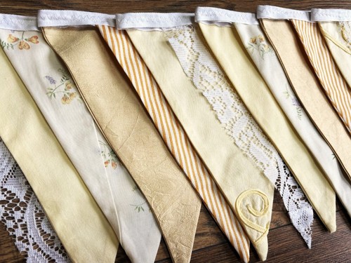 Bunting giallo - m,,