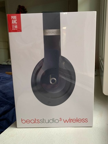 Beats dre studio3 - by,