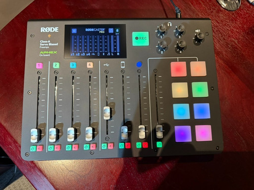 Rode rodecaster pro - rodecaster, di
