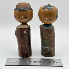 Coppia di bambole Kokeshi