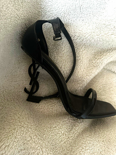 Yves saint laurent - saint,