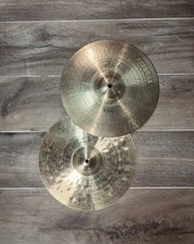 Paiste Signature Medium Series