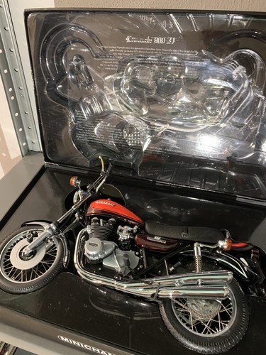 Minichamps kawasaki 900 - minichamps,