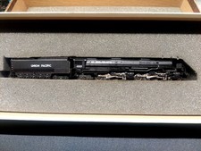 Locomotiva CON-COR By