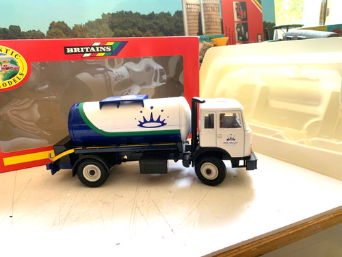 Britains farm iveco - farm.1:32.,