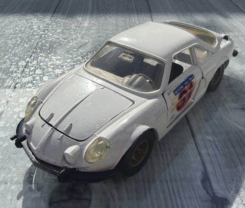 Bburago alpine renault rally - alpine,