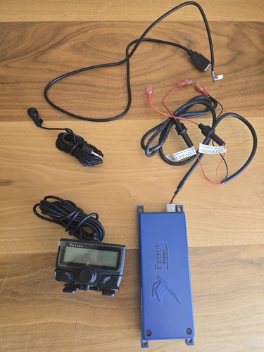 Parrot blue box ck3100 - 05-14,