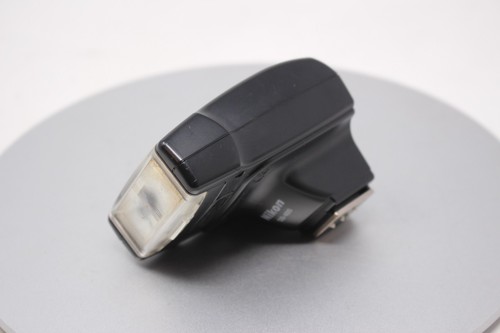 Nikon 400 speedlight - sb-400,