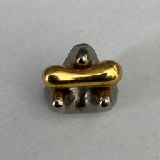 39 - Pin's RARE SCUPTURE