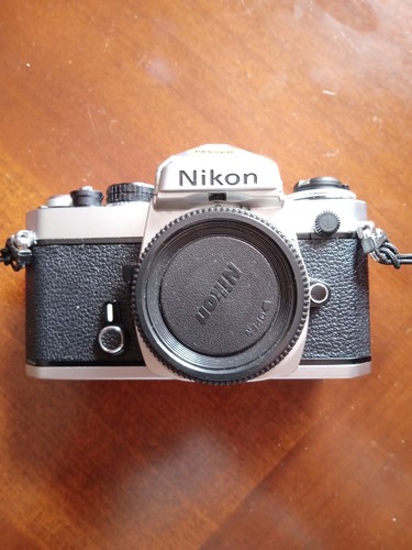 Nikon silver con - fe,