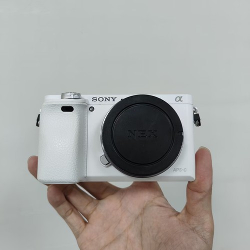 Sony alpha a6000 3mp - alpha,