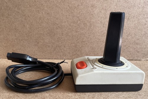 Joystick commodore non - commodore,