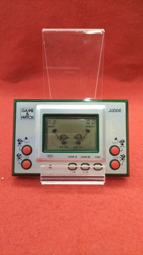 Nintendo game watch 05 - game,