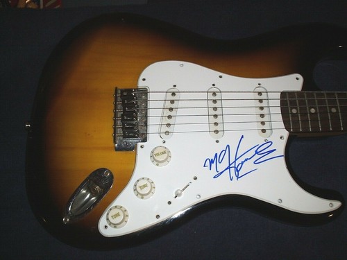 Chitarra firmata martello - m.c.,
