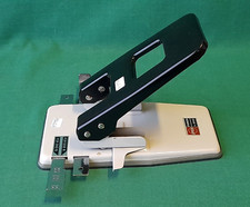 GRANDE PERFORATORE PROFESSIONALE 2 FORI UFFICIO OPEN PUNCH 900 OFFICE. BM67