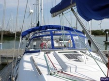 Beneteau Oceanis 361 Capote