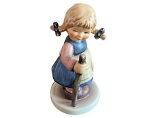 Statua Goebel Hummel 768