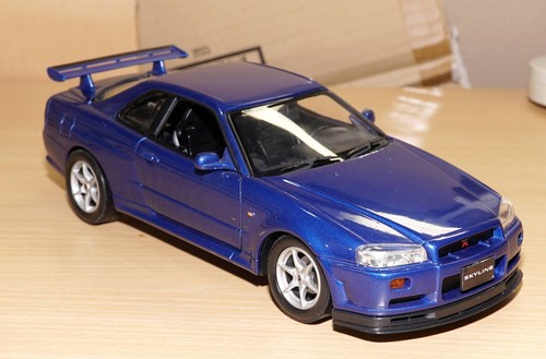Mini auto pressofusa - , max