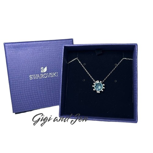 Collana con ciondolo - , in