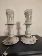 Coppia Di Lampade In Porcellana, Vintage Con Etichetta. Fondo Negozio.