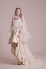 Abito da sposa high low